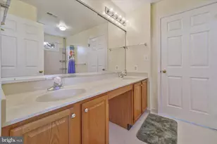 6109 Oakengate Way, Centreville, VA 20120 - Photo 27