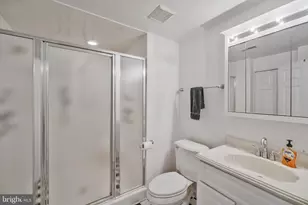 6109 Oakengate Way, Centreville, VA 20120 - Photo 33