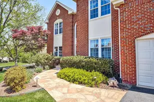 6109 Oakengate Way, Centreville, VA 20120 - Photo 3