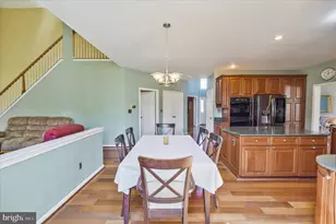 6109 Oakengate Way, Centreville, VA 20120 - Photo 11