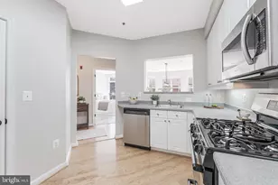 1851 Stratford Park Pl, Reston, VA 20190 - Photo 11