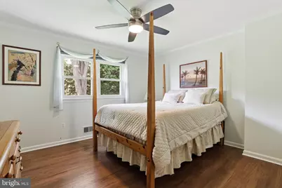 10106 Nadine Drive, Vienna, VA 22181 - Photo 19
