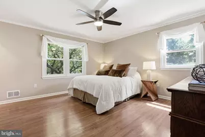 10106 Nadine Drive, Vienna, VA 22181 - Photo 13