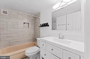 4410 Briarwood Ct N, Annandale, VA 22003 - Photo 13