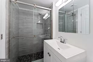 4410 Briarwood Ct N, Annandale, VA 22003 - Photo 23