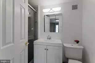 4410 Briarwood Ct N, Annandale, VA 22003 - Photo 23