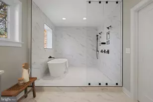 602 Kingsley Rd SW, Vienna, VA 22180 - Photo 35