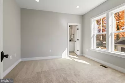 602 Kingsley Road SW, Vienna, VA 22180 - Photo 49