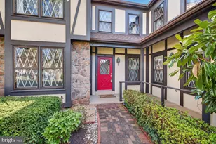 14422 Coachway Dr, Centreville, VA 20120 - Photo 3