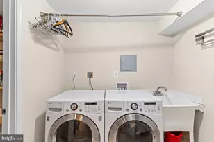 7710 Wilbur Ct, Springfield, VA 22153 - Photo 35