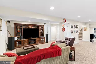7710 Wilbur Ct, Springfield, VA 22153 - Photo 33
