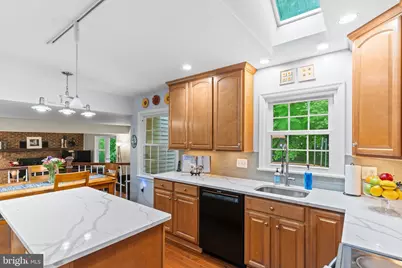 7710 Wilbur Court, Springfield, VA 22153 - Photo 5