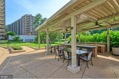 1800 Old Meadow Road #218, McLean, VA 22102 - Photo 31