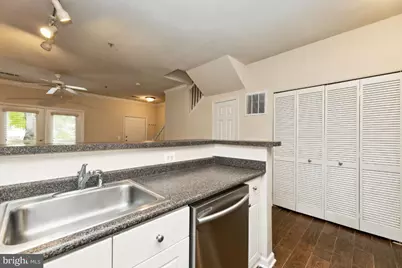 2765 Centerboro Drive #159, Vienna, VA 22181 - Photo 9