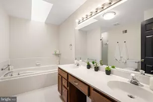 9012 Daum Ct, Springfield, VA 22153 - Photo 11