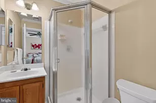 3603 Great Laurel Ln, Fairfax, VA 22033 - Photo 27