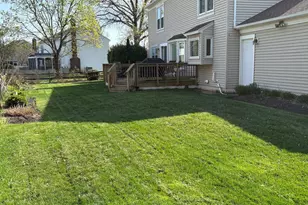 3603 Great Laurel Ln, Fairfax, VA 22033 - Photo 3