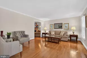 3603 Great Laurel Ln, Fairfax, VA 22033 - Photo 7