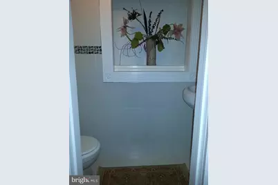 2063 Woodford Road, Vienna, VA 22182 - Photo 23