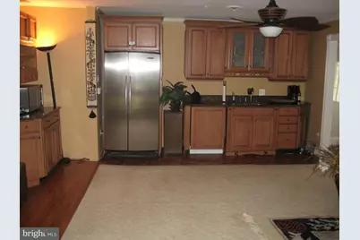 2063 Woodford Road, Vienna, VA 22182 - Photo 7