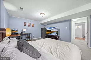9535 Burdett Rd, Burke, VA 22015 - Photo 33