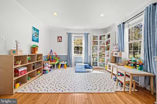 9535 Burdett Rd, Burke, VA 22015 - Photo 7