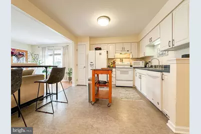 14358 Haysickle Court, Centreville, VA 20121 - Photo 13