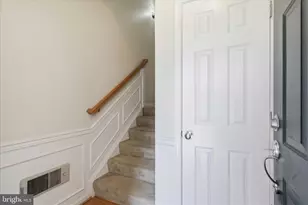 2932 Finsbury Pl, Fairfax, VA 22031 - Photo 5