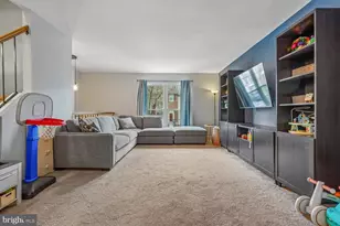 7309 Rhondda Dr, Lorton, VA 22079 - Photo 9