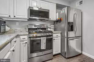 7309 Rhondda Dr, Lorton, VA 22079 - Photo 17