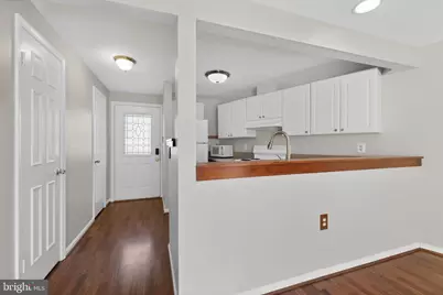 11186 Silentwood Lane, Reston, VA 20191 - Photo 7