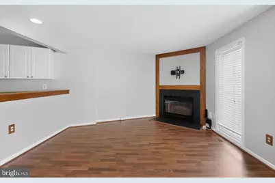 11186 Silentwood Lane, Reston, VA 20191 - Photo 5