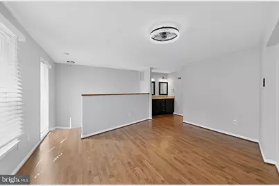 11186 Silentwood Lane, Reston, VA 20191 - Photo 13