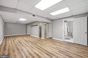 4752 Holly Ave, Fairfax, VA 22030 - Photo 57