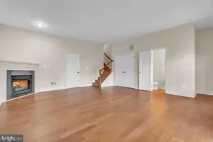 2110 Capstone Cir, Herndon, VA 20170 - Photo 49