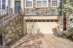 2110 Capstone Cir, Herndon, VA 20170 - Photo 59