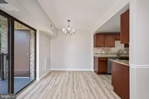 11659 Stoneview Square, Reston, VA 20191 - Photo 9