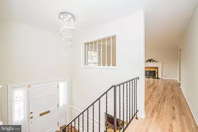 2419 Caron Lane, Falls Church, VA 22043 - Photo 3