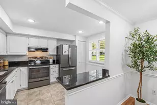 6102 Gardenia Ct, Alexandria, VA 22310 - Photo 9