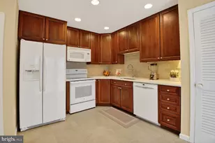 8503 Forrester Blvd, Springfield, VA 22152 - Photo 9