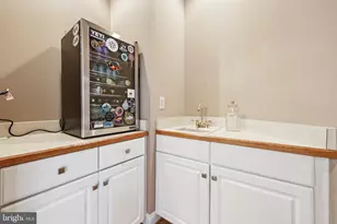 7902 Greenebrook Ct, Fairfax Station, VA 22039 - Photo 13