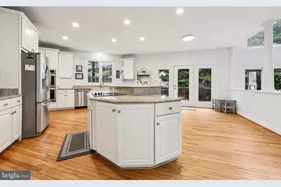 7902 Greenebrook Court, Fairfax Station, VA 22039 - Photo 15