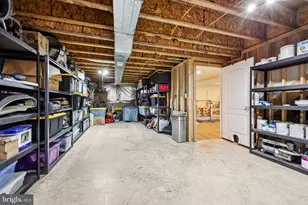 7902 Greenebrook Ct, Fairfax Station, VA 22039 - Photo 63