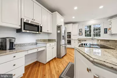 7902 Greenebrook Court, Fairfax Station, VA 22039 - Photo 19