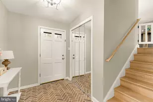 2504 Fauquier Ln, Reston, VA 20191 - Photo 3