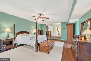 2825 Berryland Dr, Oakton, VA 22124 - Photo 33