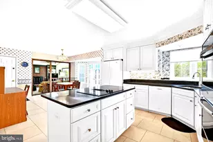 2825 Berryland Dr, Oakton, VA 22124 - Photo 11