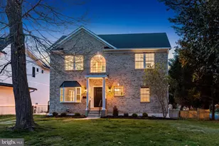 103 Battle St SW, Vienna, VA 22180 - Photo 1