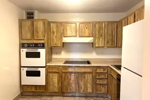 8370 Greensboro Dr, McLean, VA 22102 - Photo 11