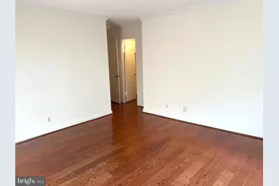 8370 Greensboro Drive #216, McLean, VA 22102 - Photo 15